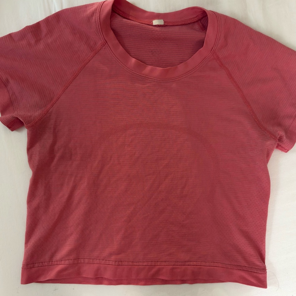 lululemon cropped swiftly tee